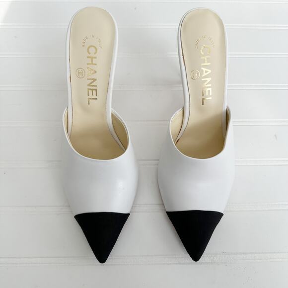 Chanel Cap Toe Pearl Snake Mule Heels Lambskin White Black Leather Pointed Toe - Picture 1 of 10
